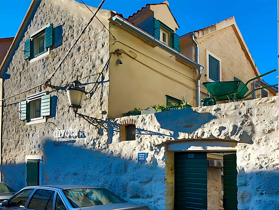 Divota Apartment Hotel