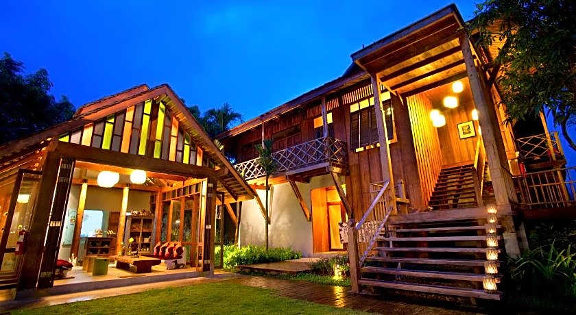 Hotel Des Artists Rose Of Pai