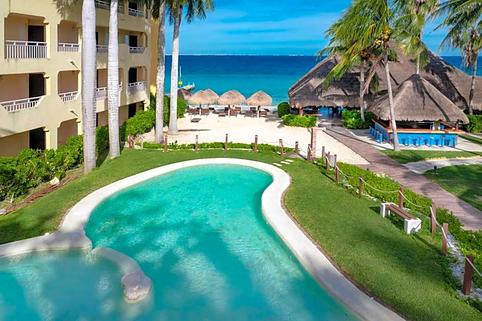 Playa Azul Golf & Beach Resort