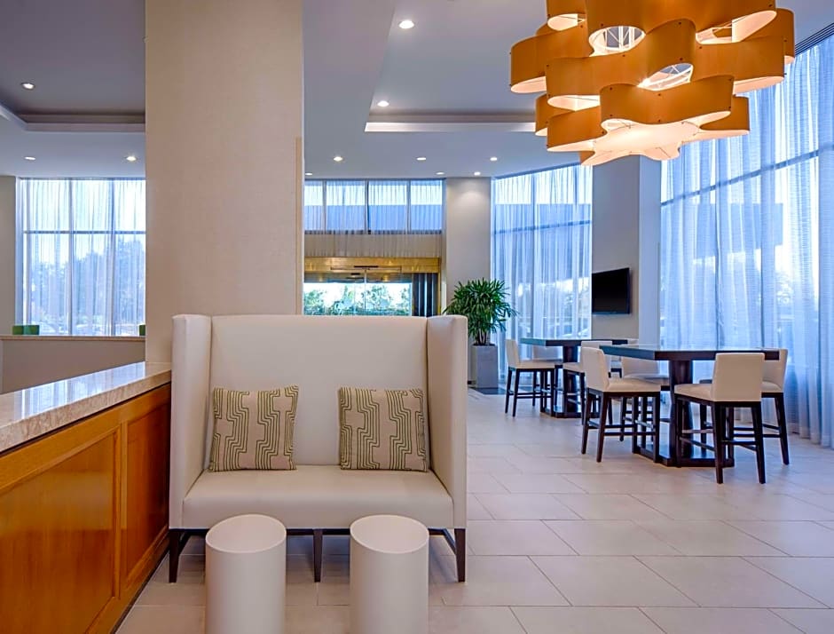 DoubleTree By Hilton Houston Greenway Plaza