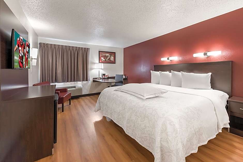 Red Roof PLUS+ Columbus - Worthington