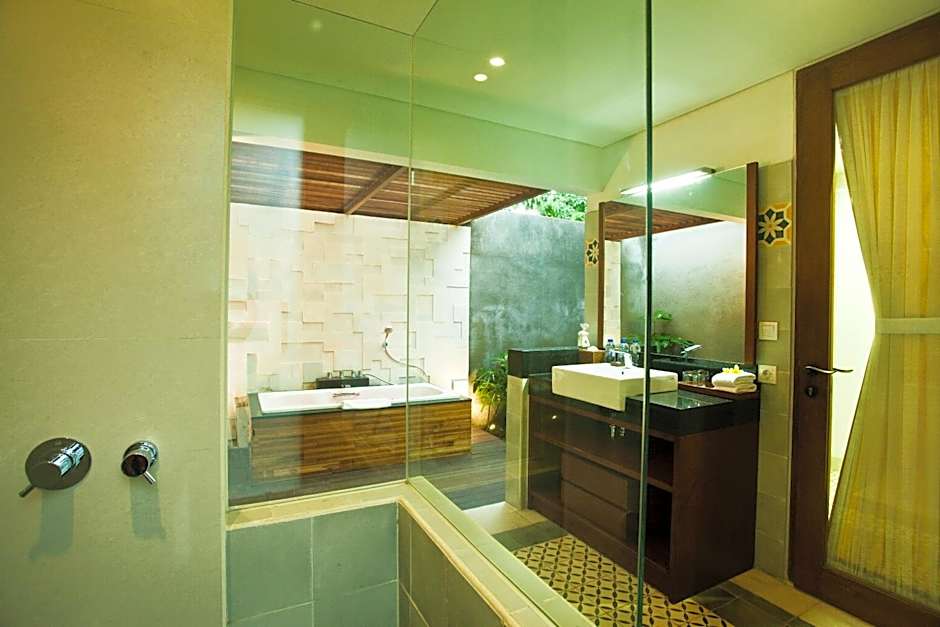 The Astari Villa and Residence