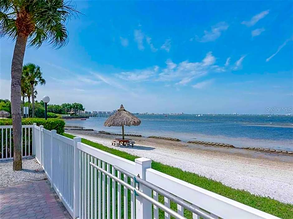 Waterfront Resort Condo w Beach
