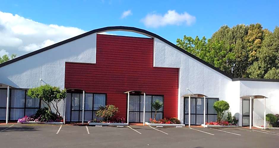 Cascades Motor Lodge