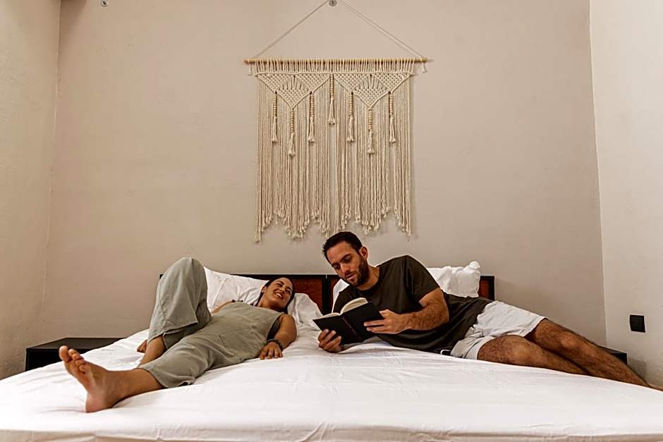 Caleta Hostel Rooftop & Pool