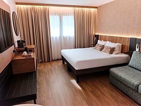 Family Classic Room with 1 double bed and 1 double sofa bed
