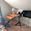 Cozy downtown one bedroom free parking