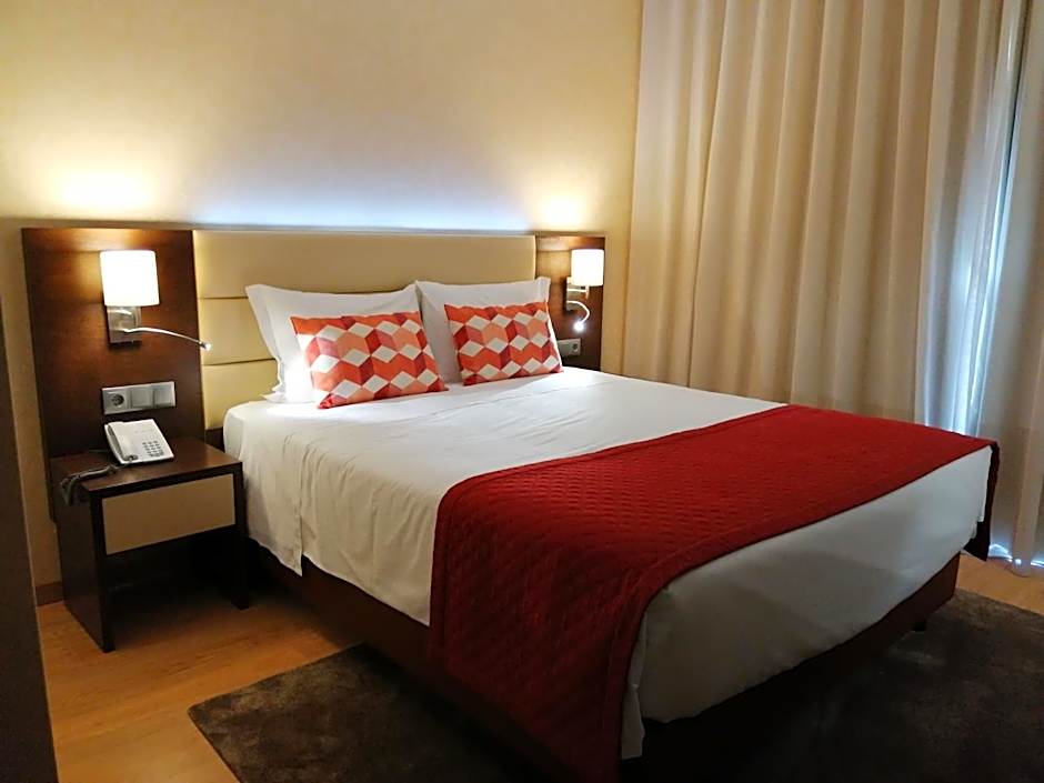 Photo 1 of 7 of Suite