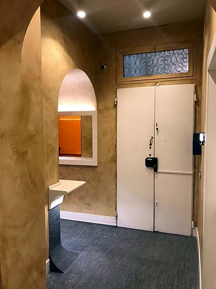 Artemide Guest House