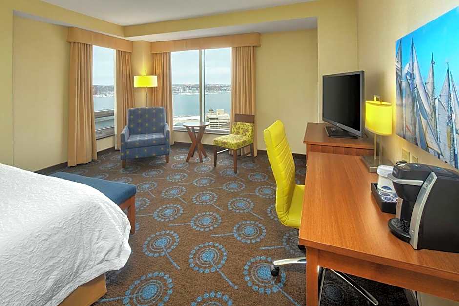 Hampton Halifax Downtown