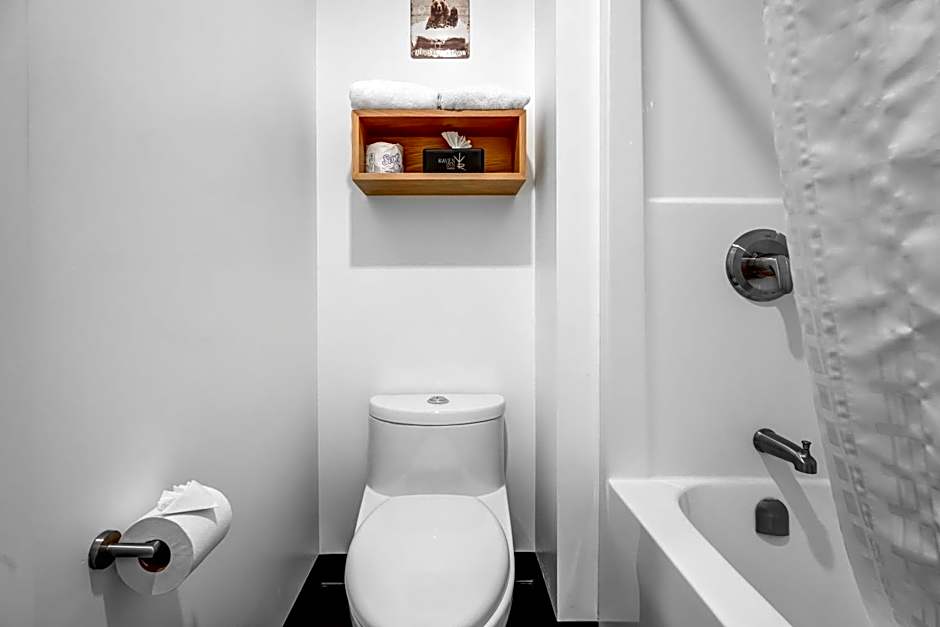 Raven Inn Whitehorse