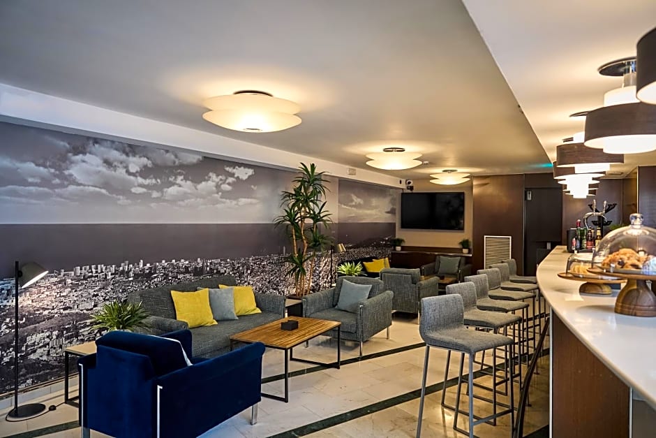 Catalonia Atenas Hotel