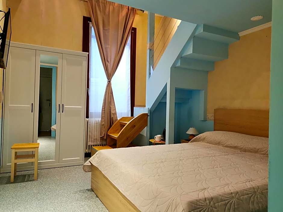 Venice Dose Suite