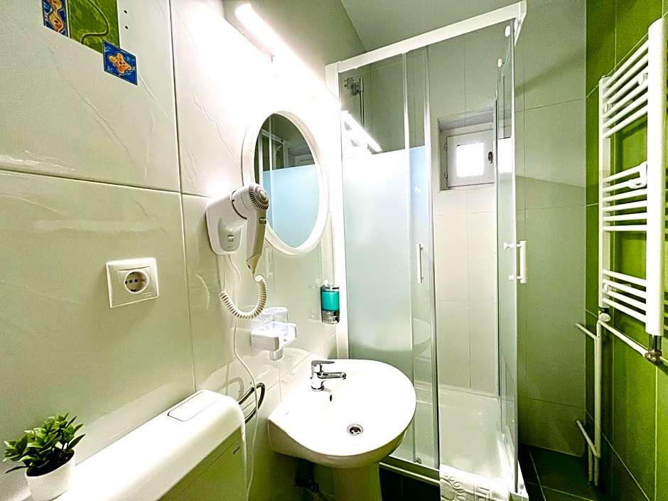 Cozy Hideout - Condo Hotel