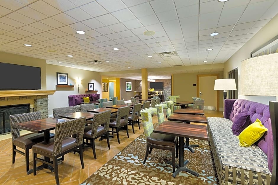 Hampton Inn By Hilton Danbury