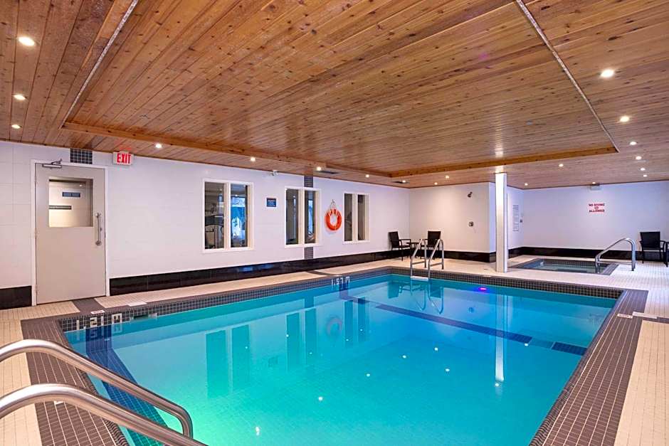 Sandman Hotel & Suites Calgary South