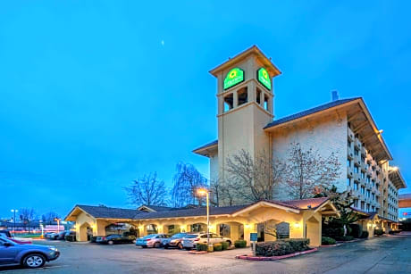 La Quinta by Wyndham Seattle Sea-Tac Airport