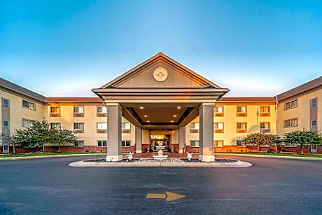 Quality Inn & Suites Hannibal