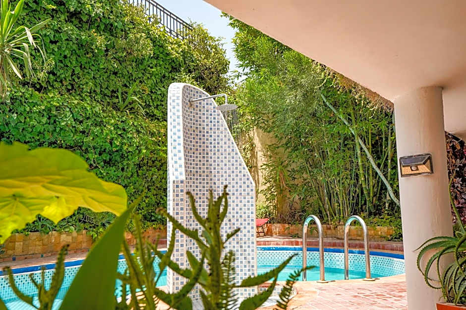 Riad Salt River