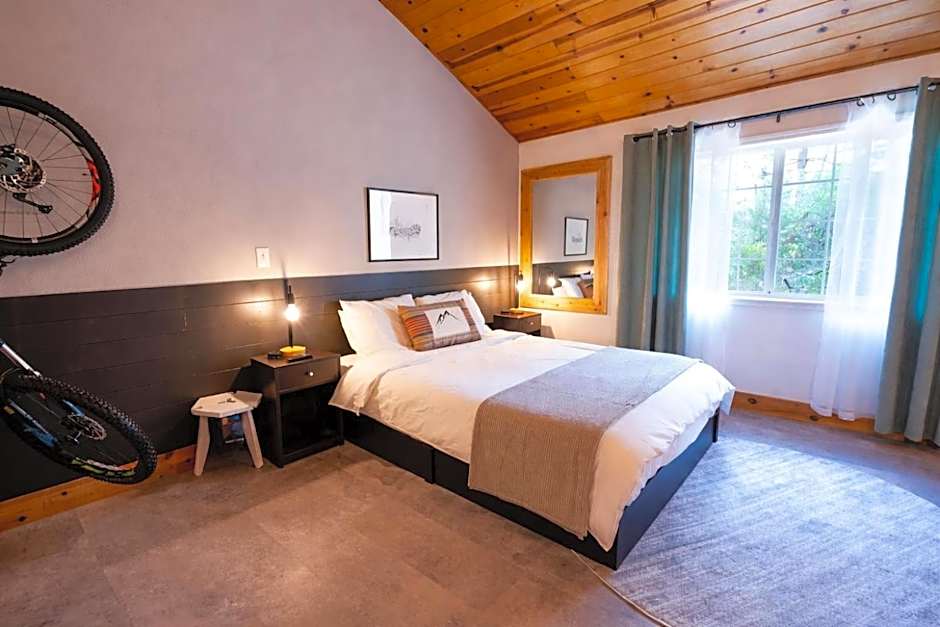Summit View Inn