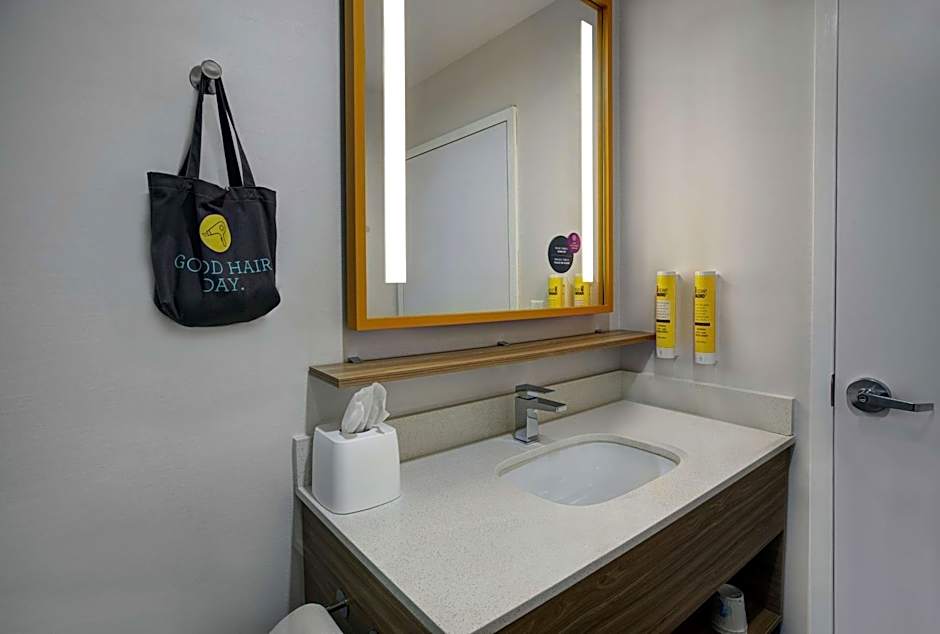 Tru by Hilton Austin Airport, TX