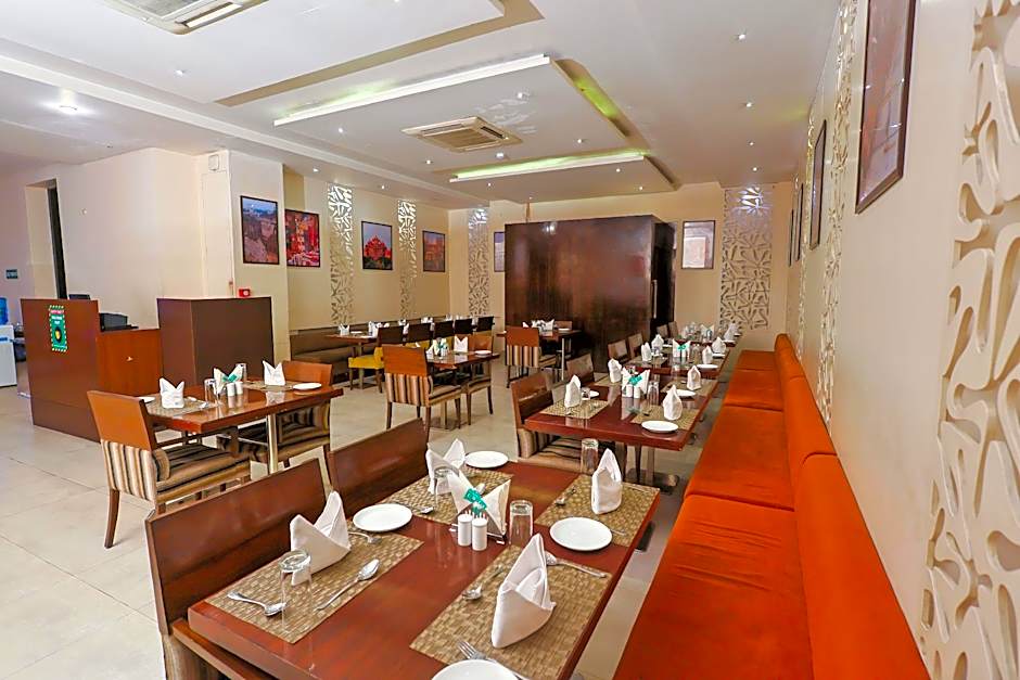 Le Roi Udaipur Hotel