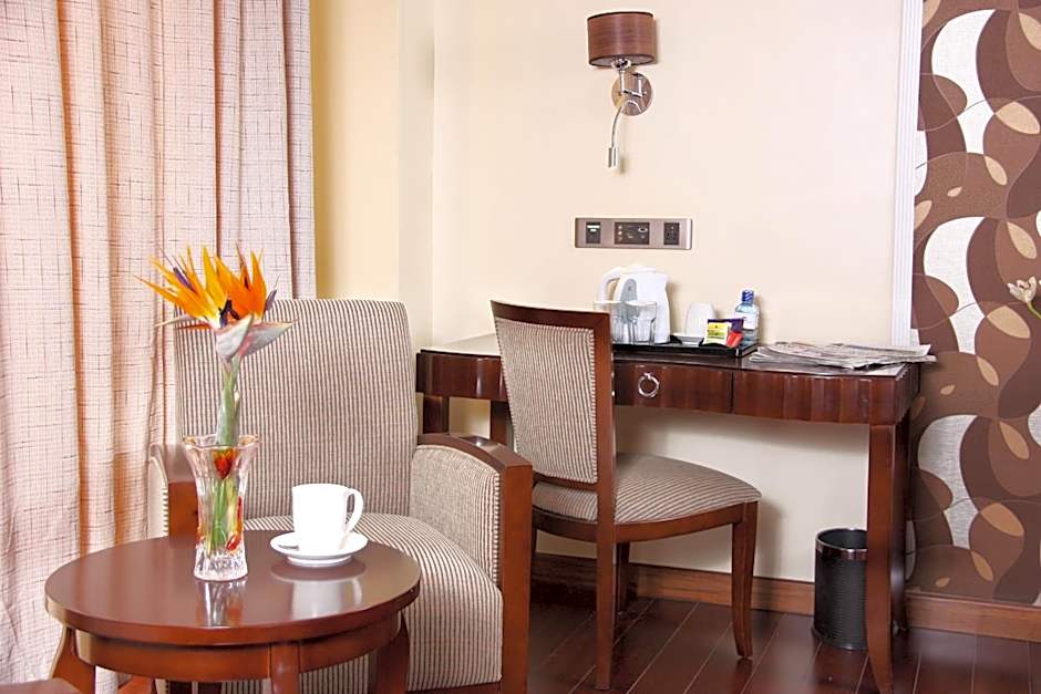 The White Rhino Hotel