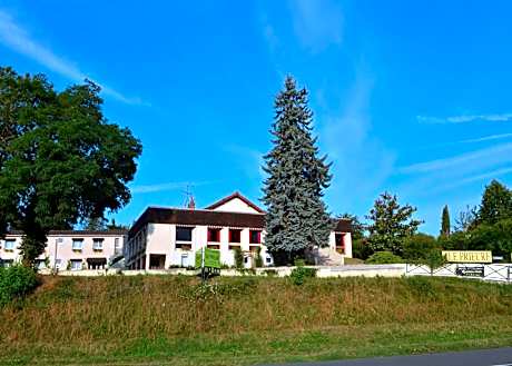 Logis Hotel Le Prieure