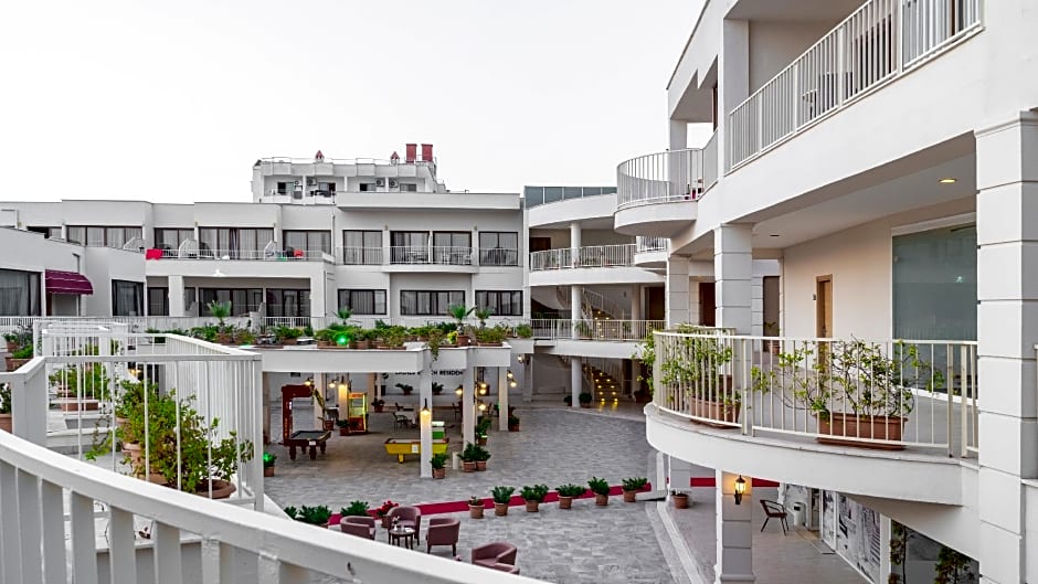 Ladies Beach Suit Otel