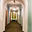 Warwick Palm Beach Hotel