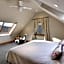 Manata Homestead & Lodge
