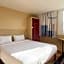 B&B HOTEL Saint-Witz Roissy