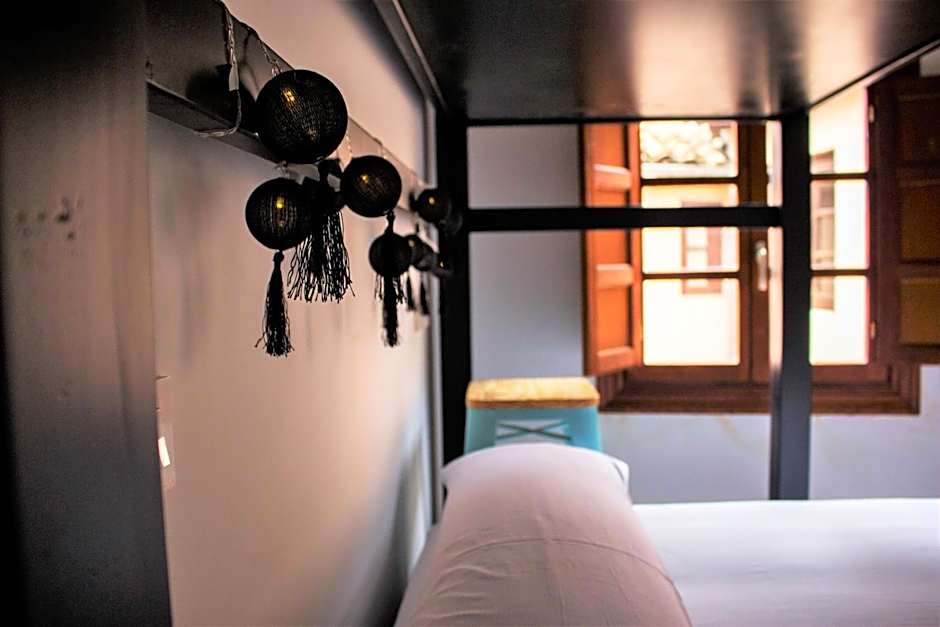 Quartier Leon Hostel Jabalquinto