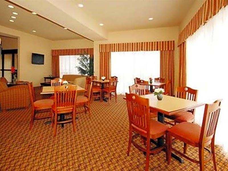 Quality Suites North Ih 35