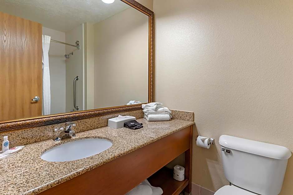 Comfort Suites Salem