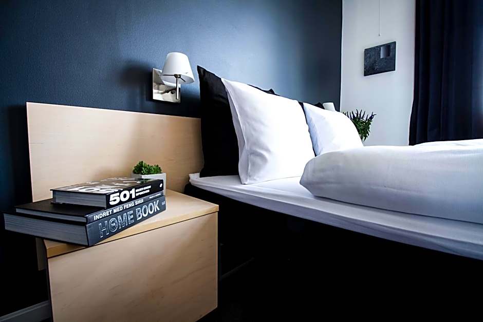 Photo 1 of 6 of 1 Double Bed or 2 Beds