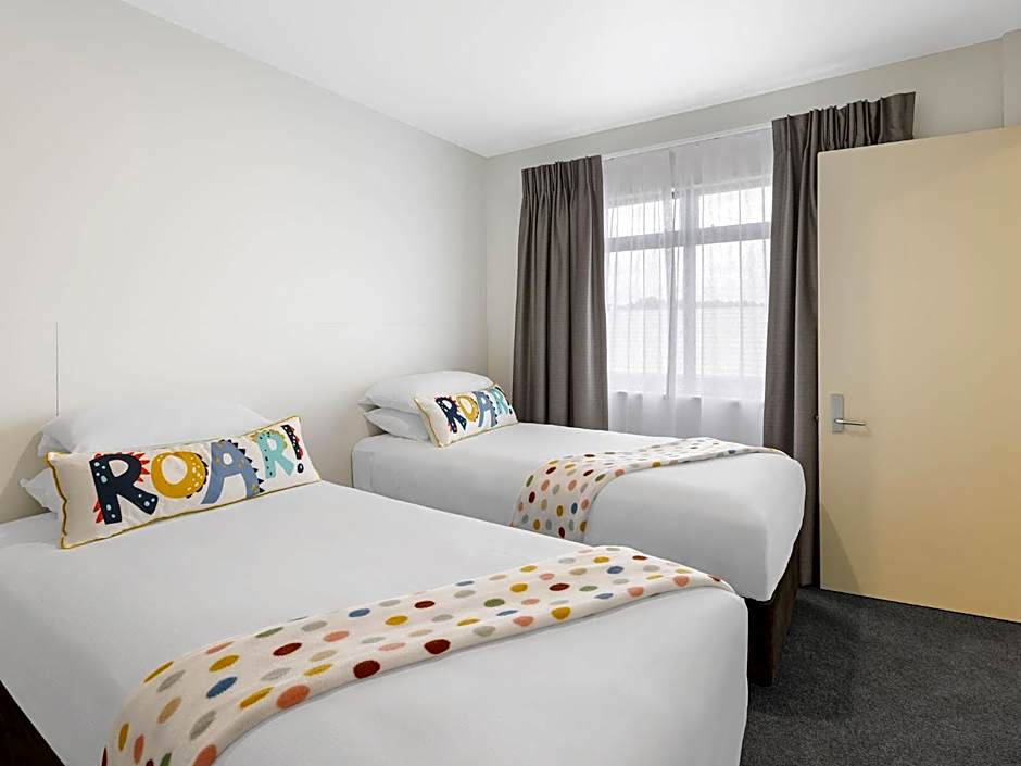 Jet Park Hotel Hamilton Airport