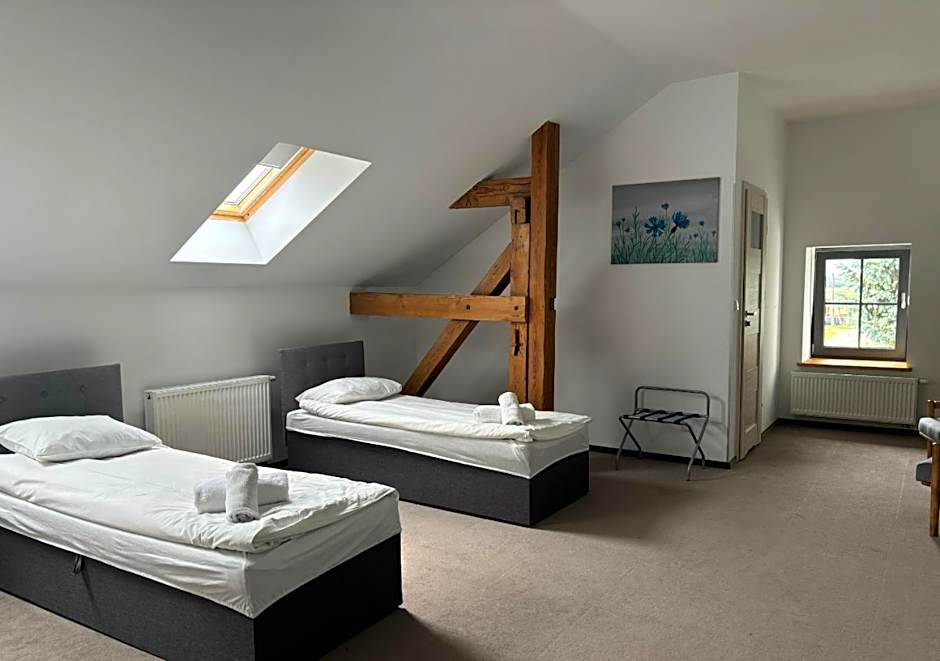 Folwark Matecznik - Dworek