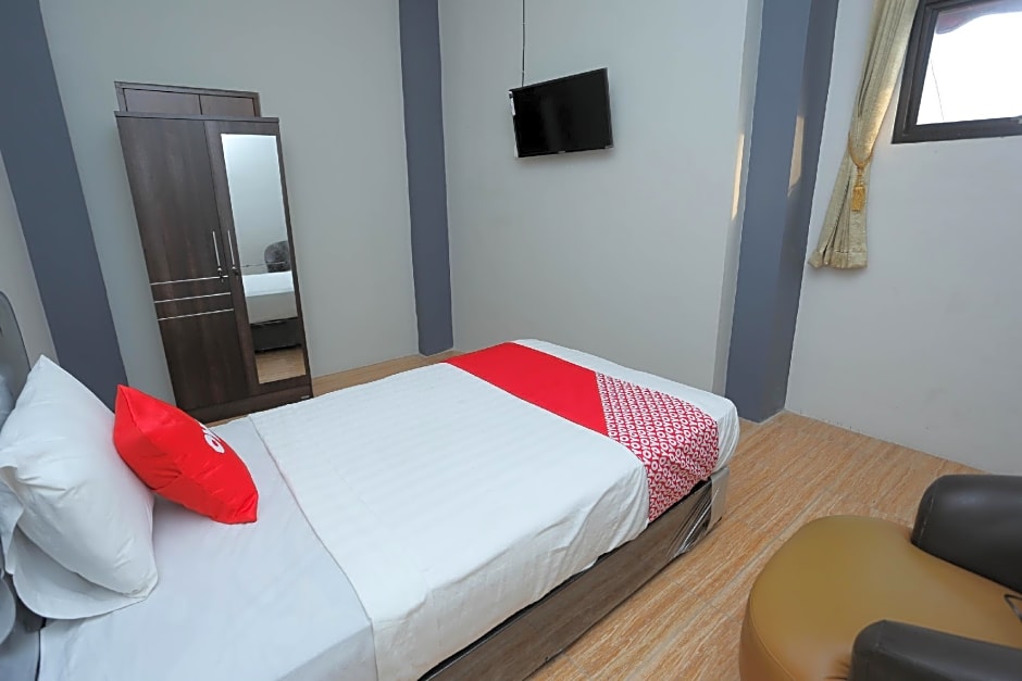 OYO 1864 Tiara Guest House