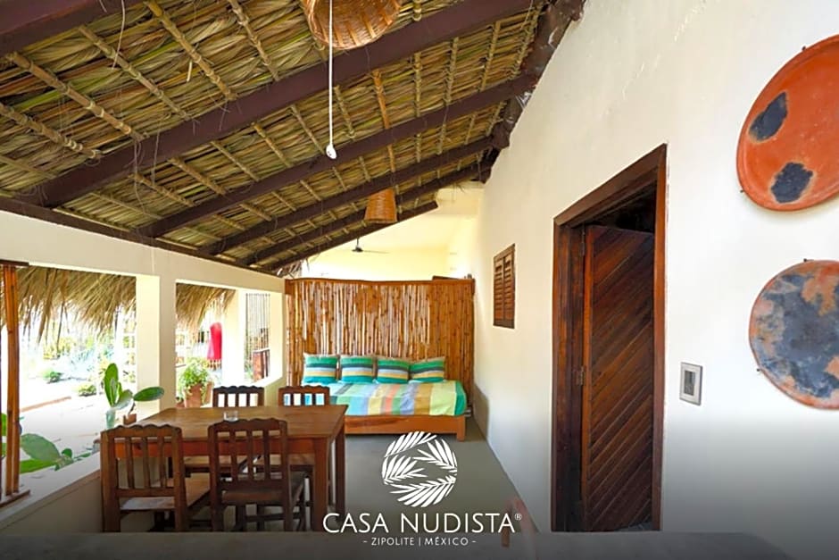 Casa Nudista - LGBT Hotel