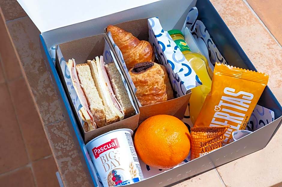 MDD4 Health Experience Hotel - Adults Only