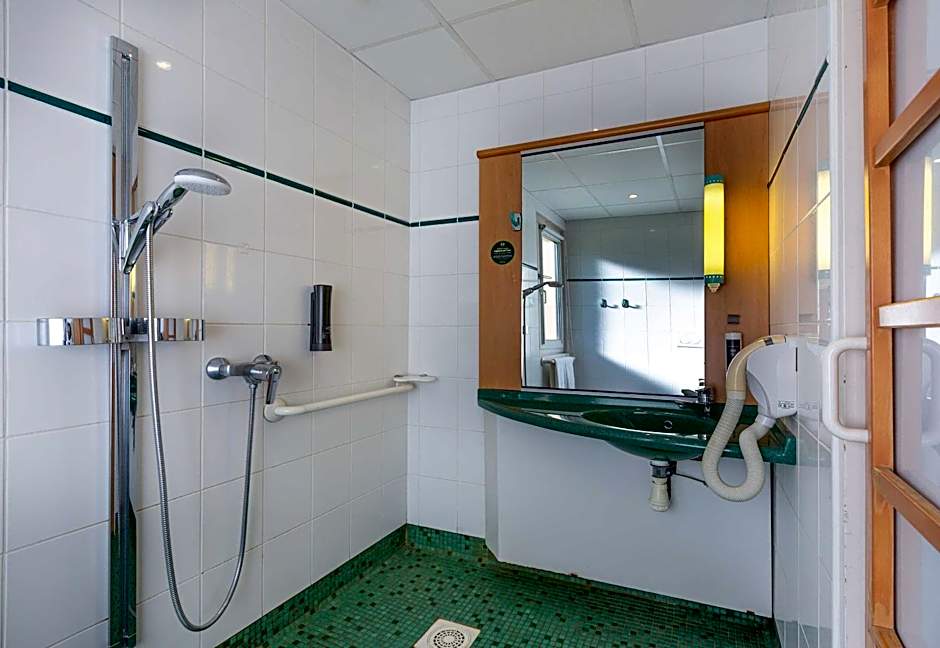 B&B HOTEL Blois Nord Vallée Maillard