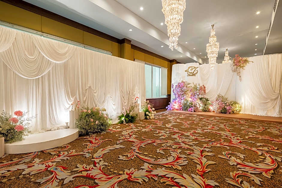 Sri U-Thong Grand Hotel