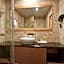 Summit Montana Suites & Spa at Mall