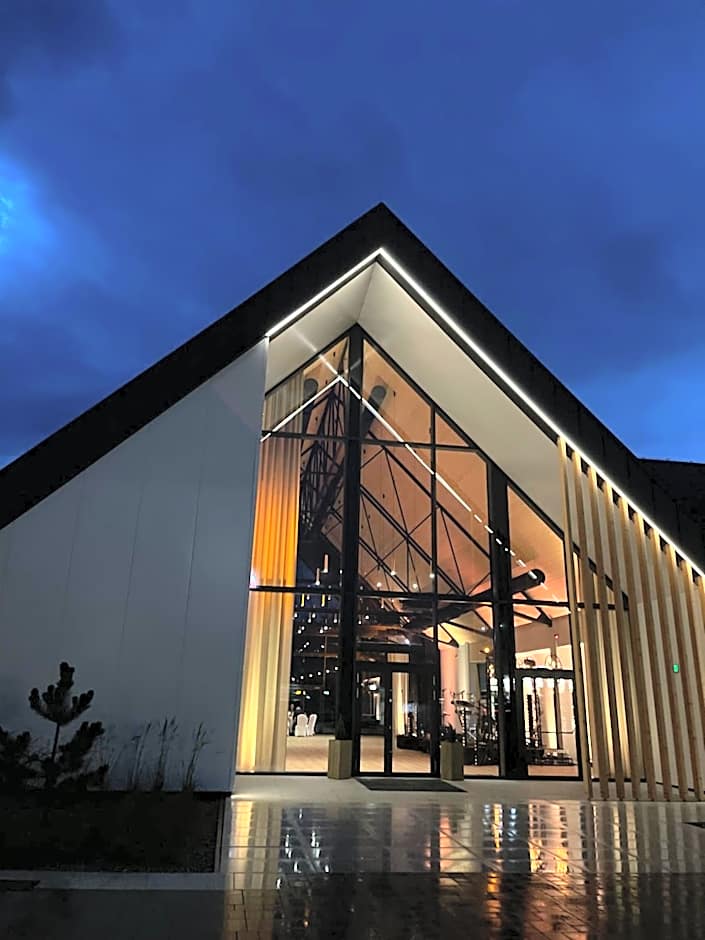 Hotel & Restauracja Nad Sandelą