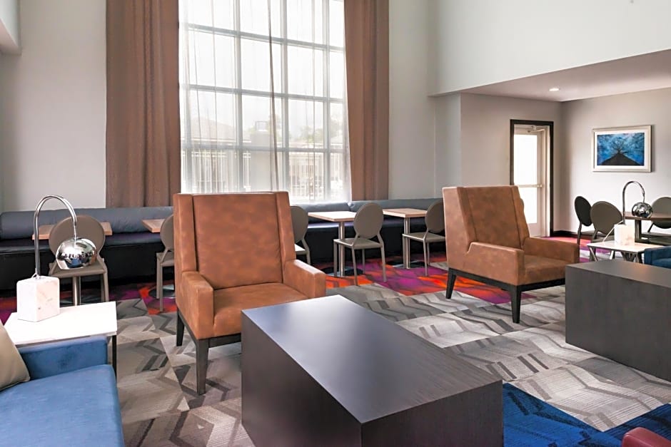 Staybridge Suites Lake Charles By IHG