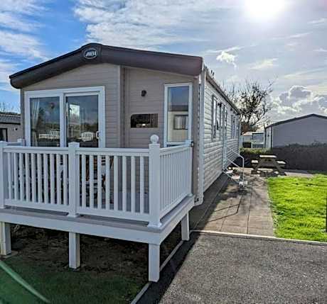 PEACEFUL HOMELY Caravan IN LOVELY CUL DE SAC 1 DOG WELCOME ON REQUEST Littlesea Haven Weymouth
