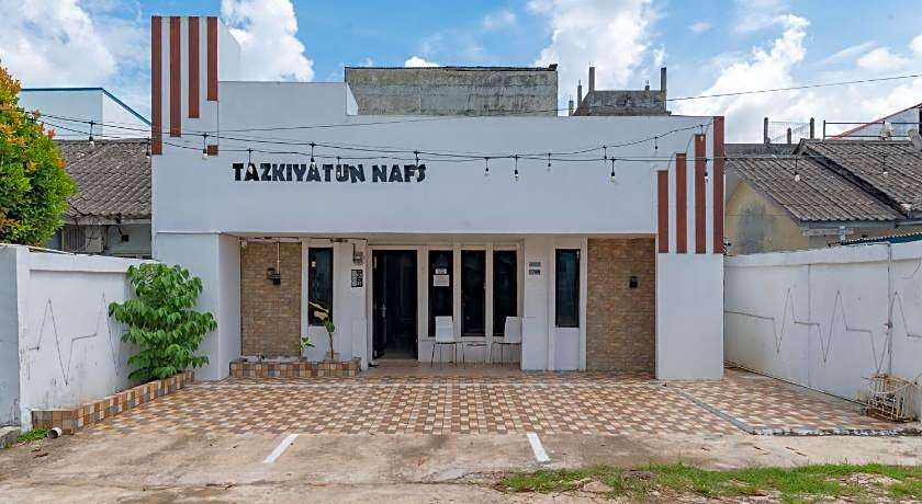 RedDoorz Syariah near KBC Batam Centre