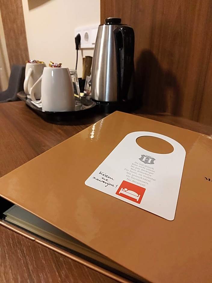 Vén Diófa De Lux Panzió