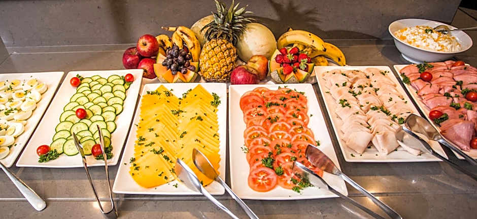 Garden Court Or Tambo International Airport